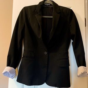 Black fitted blazer | white stripe cuffs | button